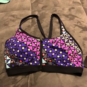 VS Woman's Sports Bra